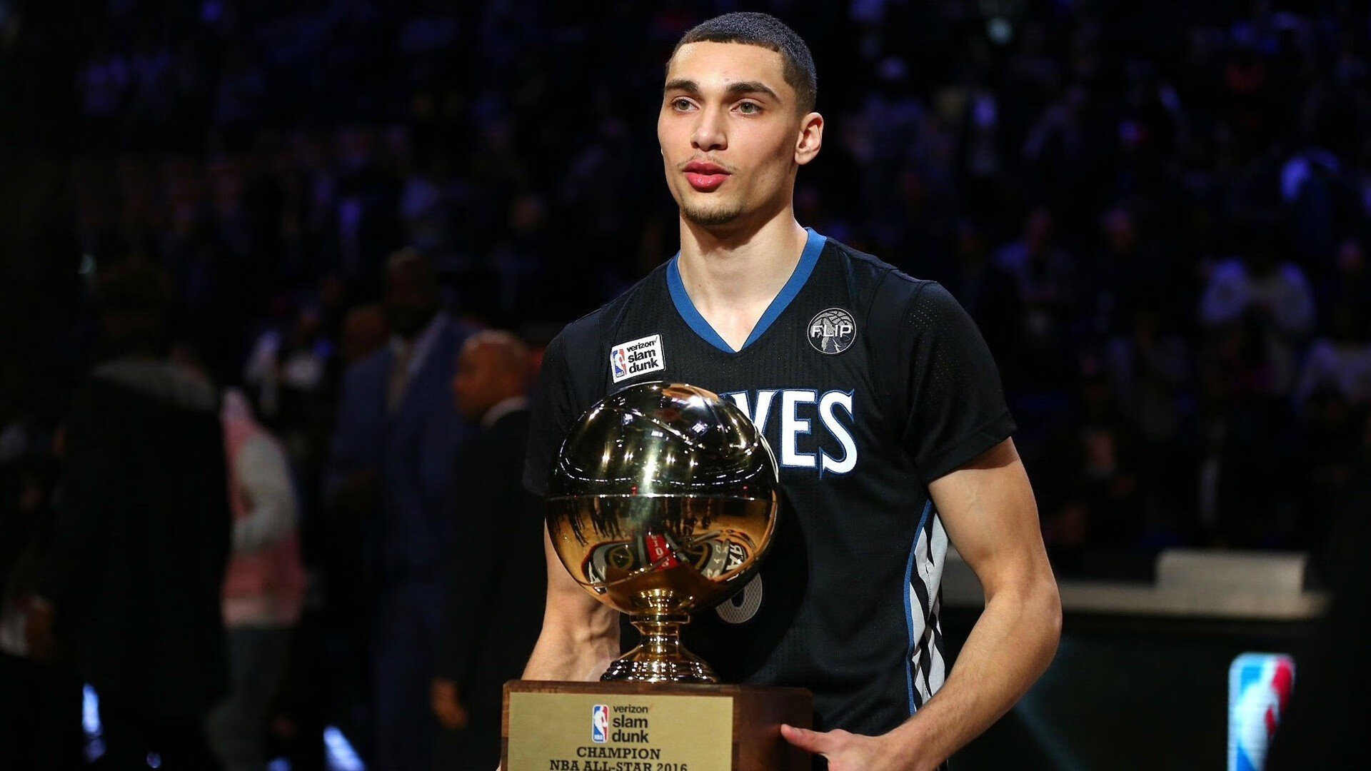 比赛收藏：最令人震撼的比赛瞬间回顾，最激动人心的比赛